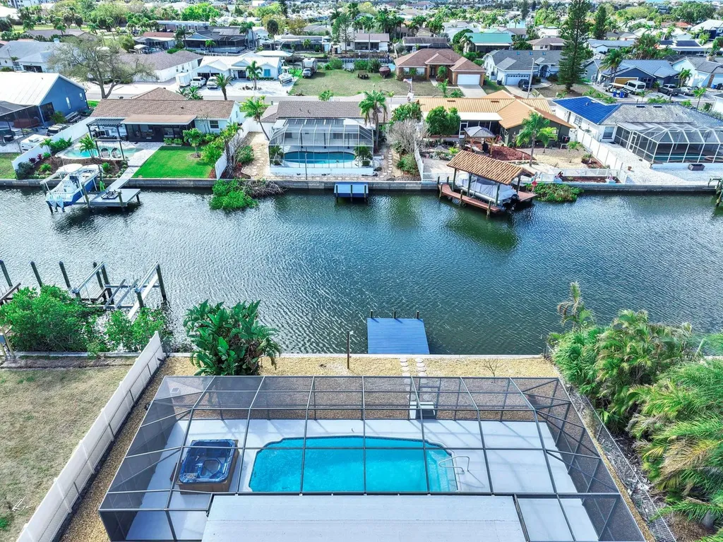 6512 Senegal Palm Way Apollo Beach FL 33572