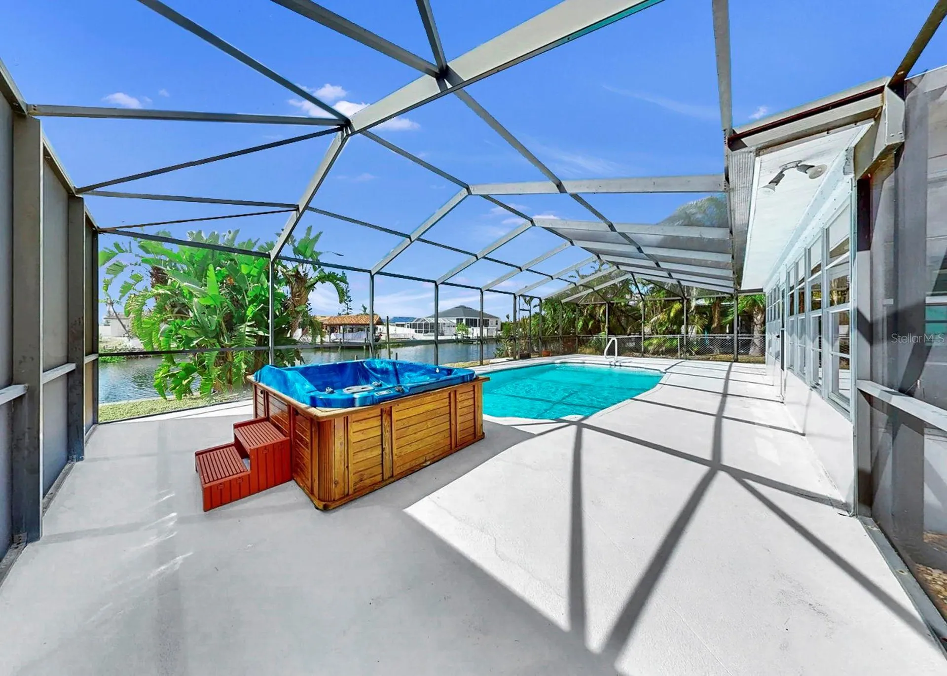 6512 Senegal Palm Way Apollo Beach FL 33572