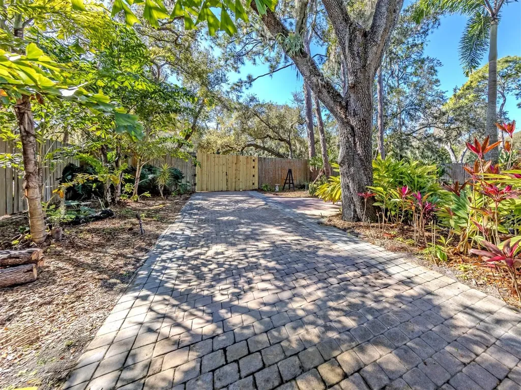 4710 Hidden Forest Lane Sarasota FL 34235