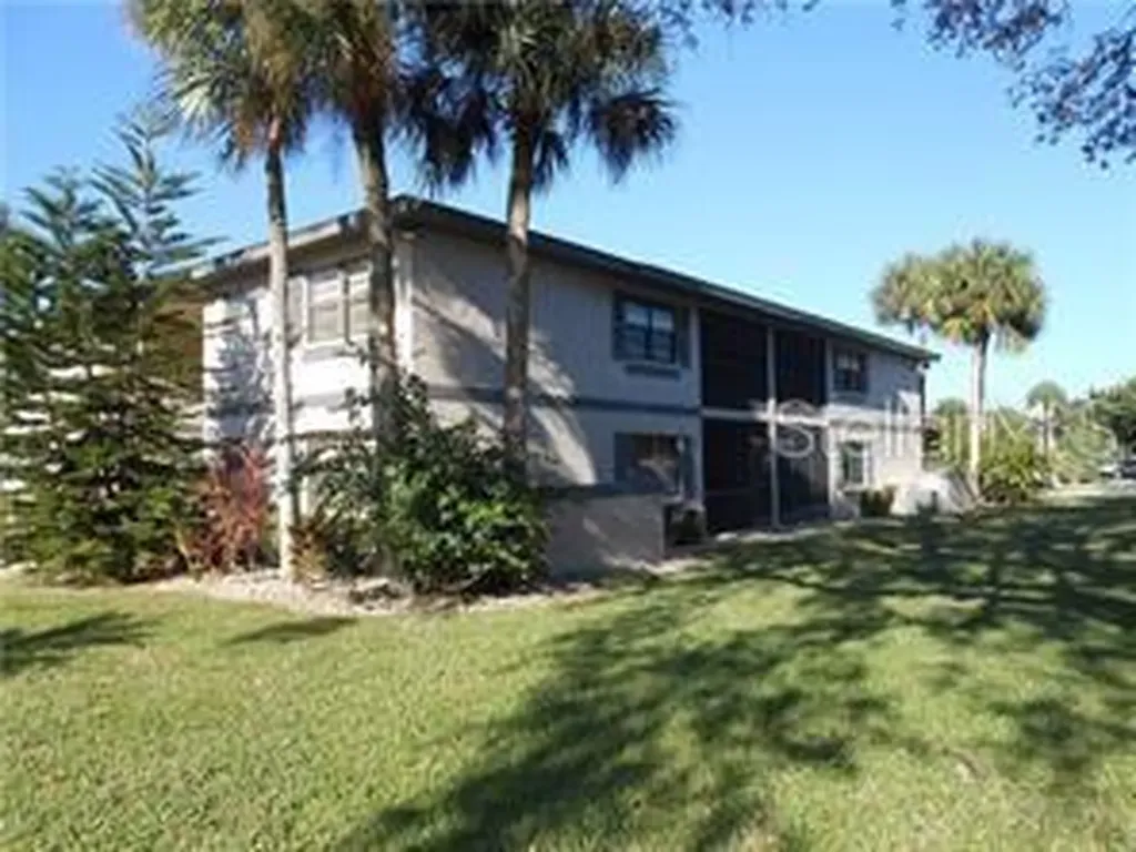 19505 Quesada Avenue Port Charlotte FL 33948