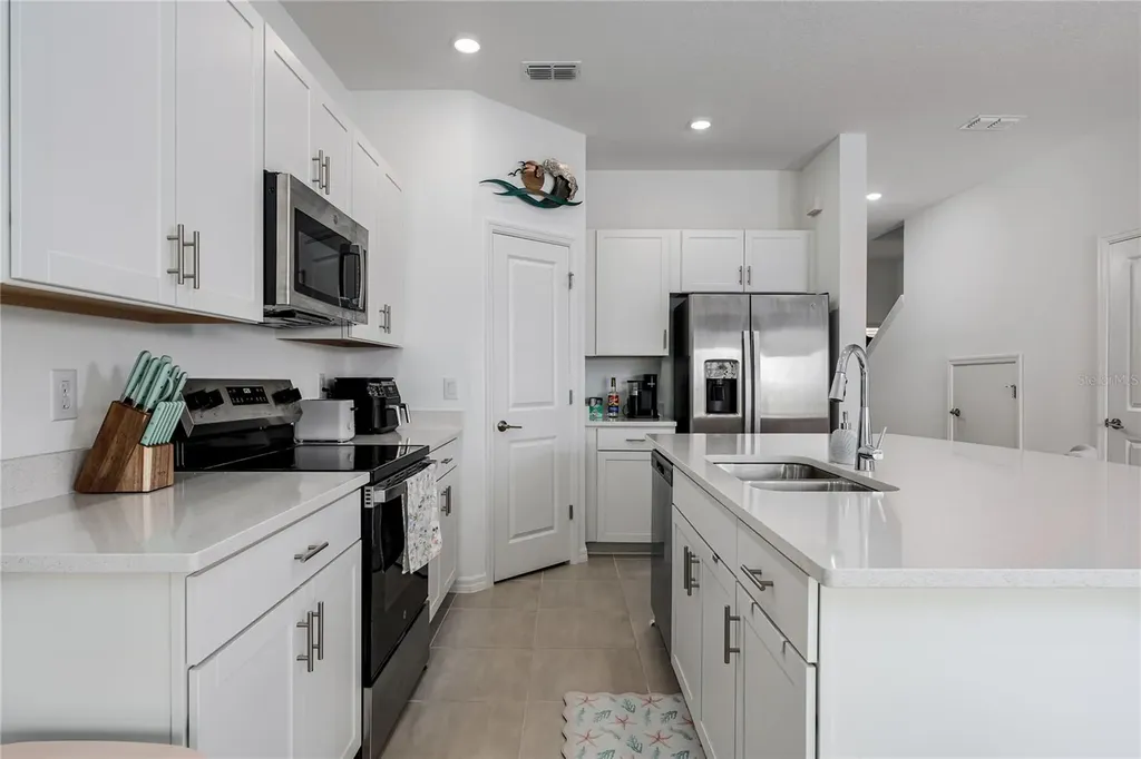 6011 Whetstone Court Palmetto FL 34221