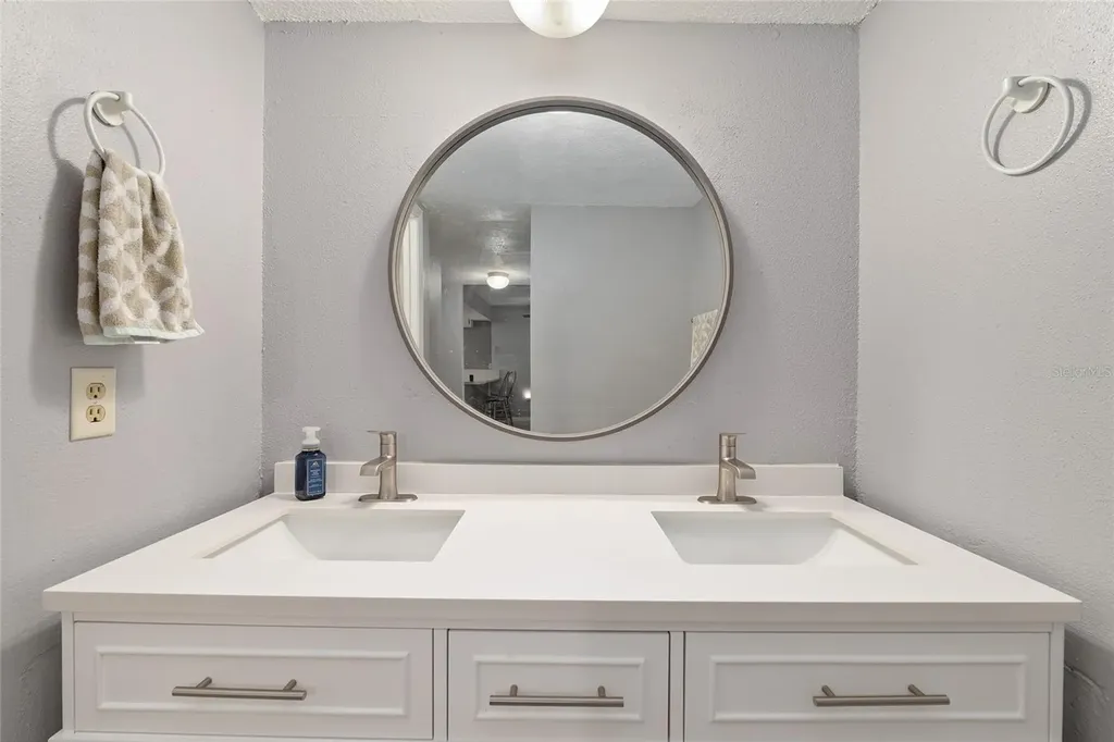 2811 SW Archer Road Gainesville FL 32608