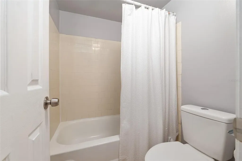 2811 SW Archer Road Gainesville FL 32608
