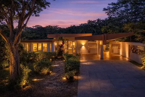 2 Valley View Drive Caguas PR 00725