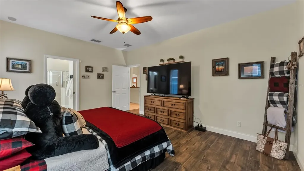 781 Country Walk Cove Eagle Lake FL 33839