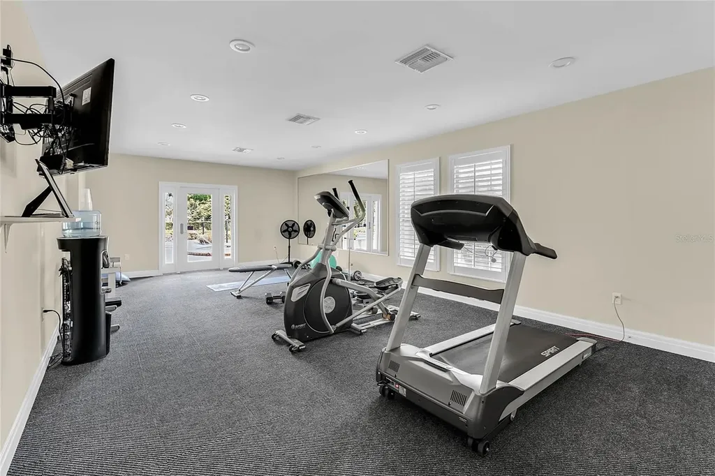6034 Jamestown Park Orlando FL 32819