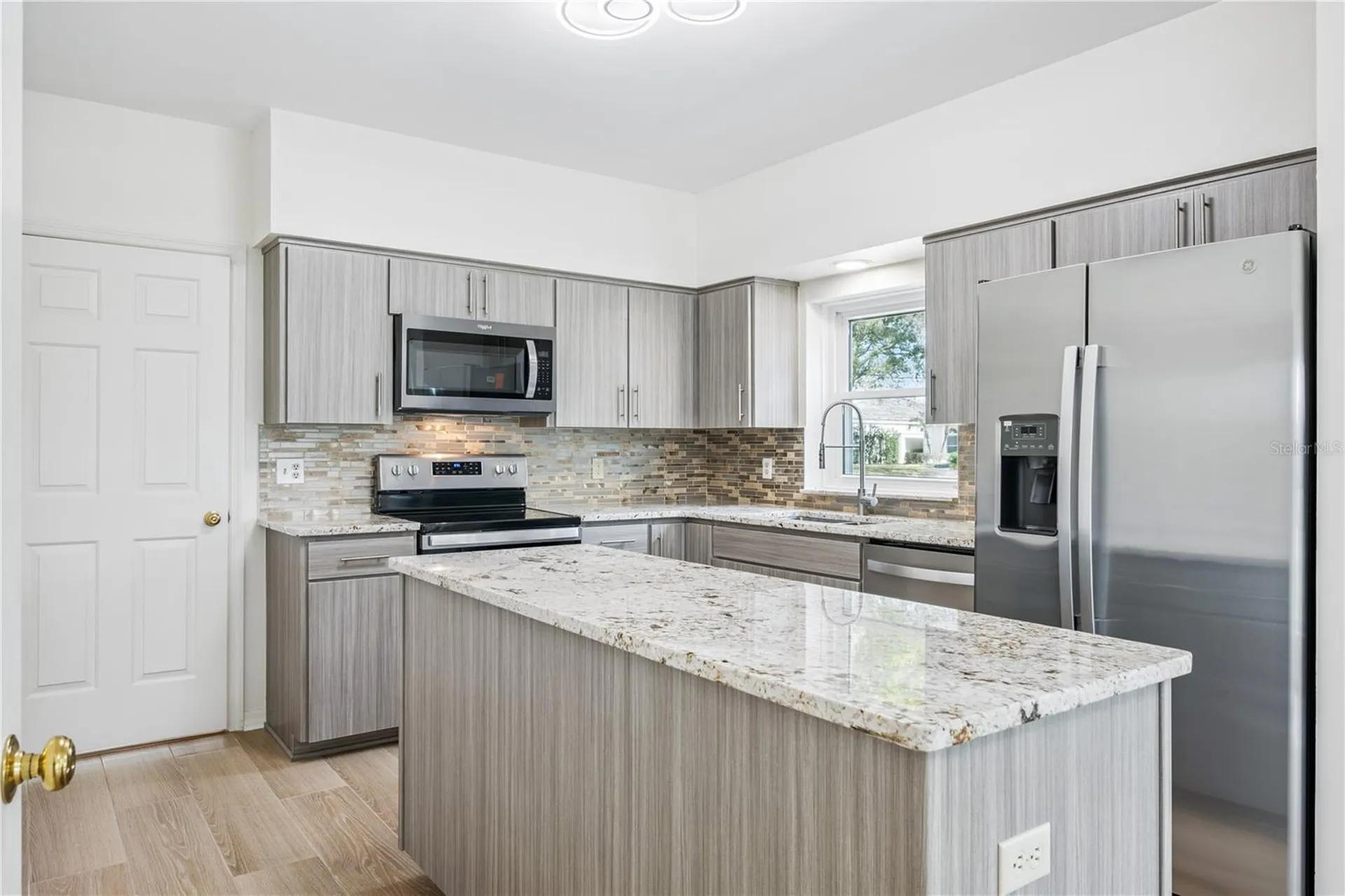 6034 Jamestown Park Orlando FL 32819