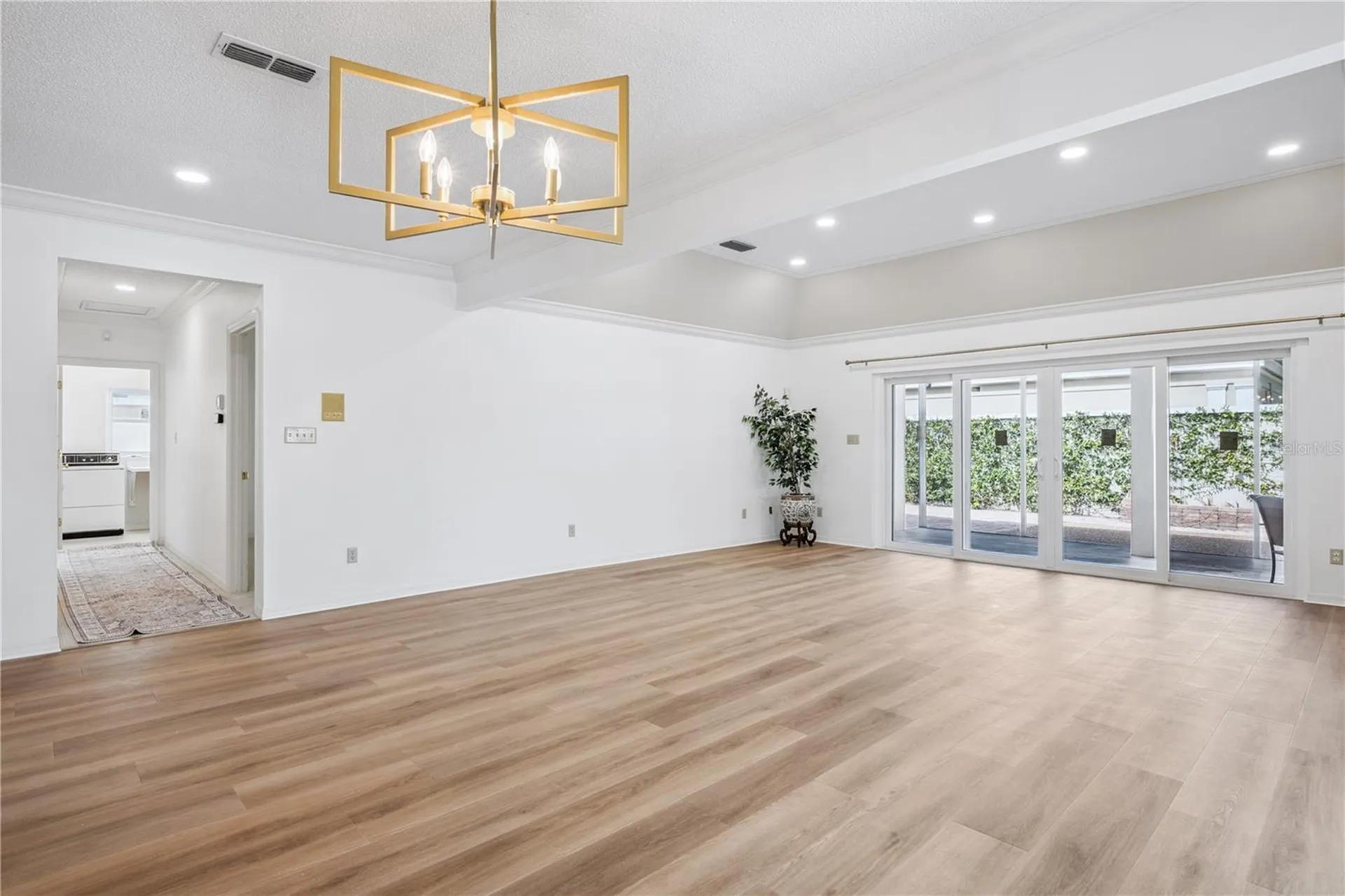 6034 Jamestown Park Orlando FL 32819