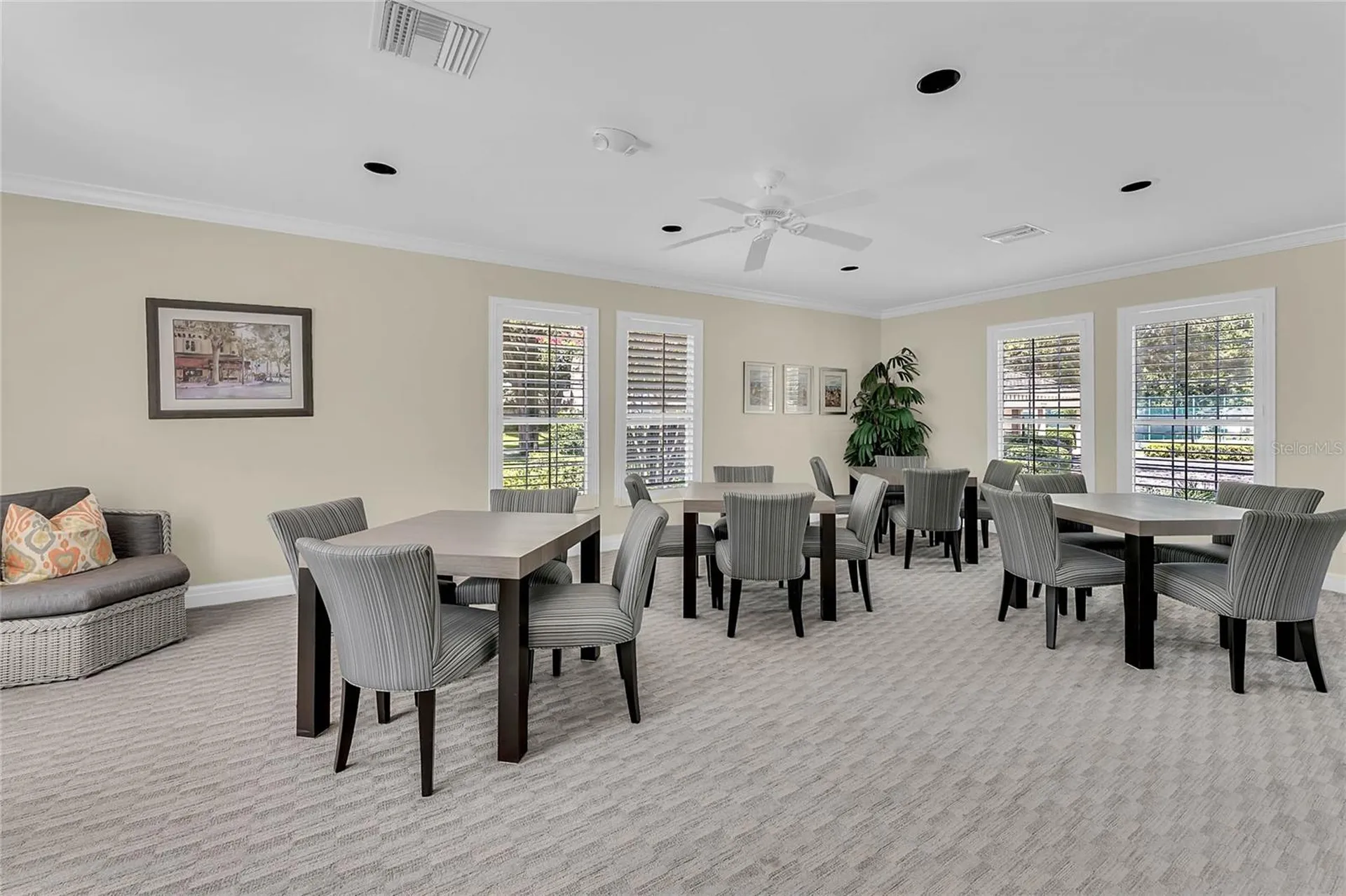 6034 Jamestown Park Orlando FL 32819