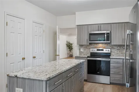 6034 Jamestown Park Orlando FL 32819