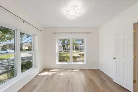 6034 Jamestown Park Orlando FL 32819