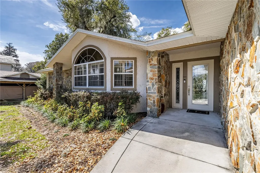11322 Dead River Road Tavares FL 32778
