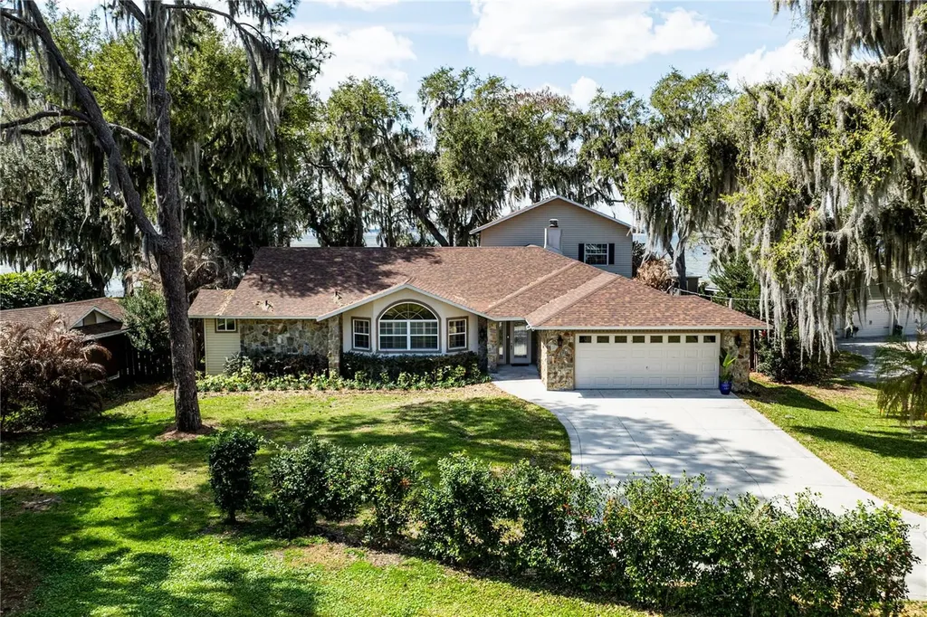 11322 Dead River Road Tavares FL 32778