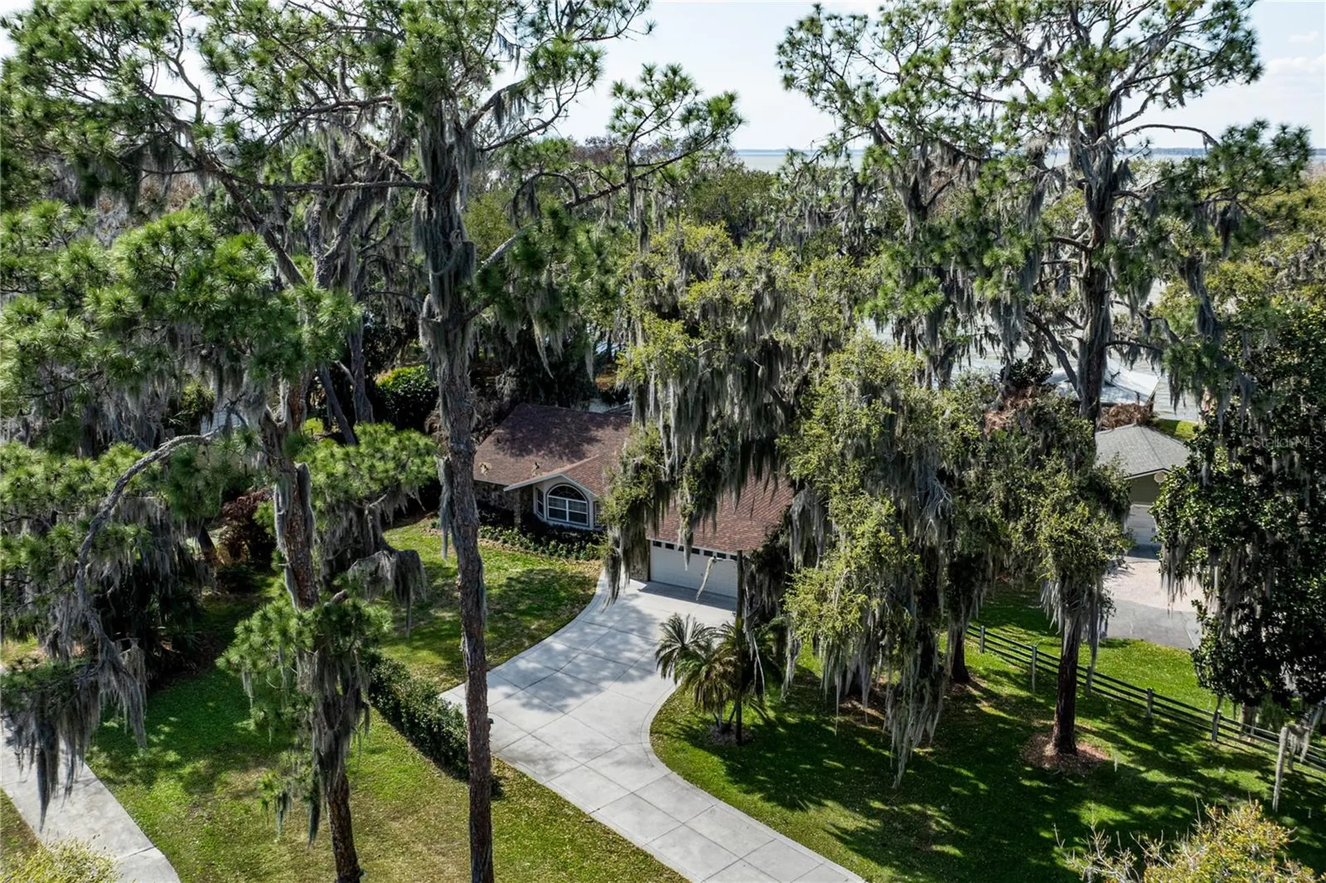 11322 Dead River Road Tavares FL 32778