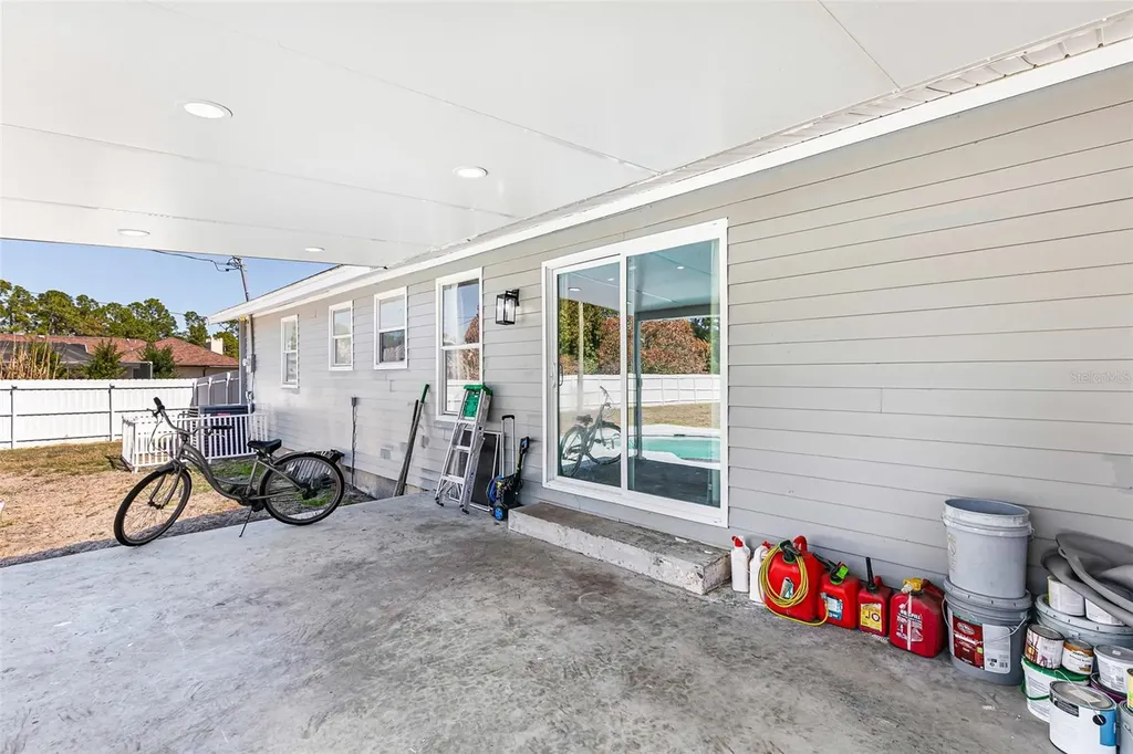 323 Greenwood Avenue Lehigh Acres FL 33936