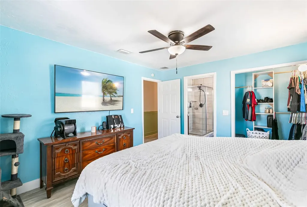 323 Greenwood Avenue Lehigh Acres FL 33936