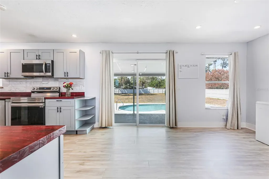 323 Greenwood Avenue Lehigh Acres FL 33936