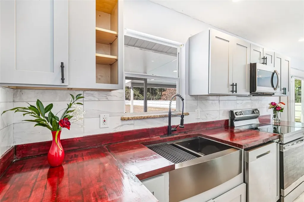 323 Greenwood Avenue Lehigh Acres FL 33936