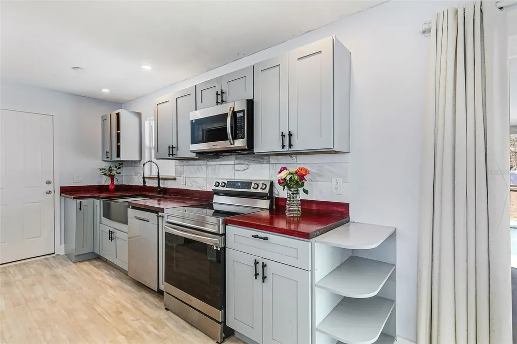 323 Greenwood Avenue Lehigh Acres FL 33936