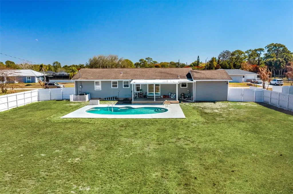 323 Greenwood Avenue Lehigh Acres FL 33936