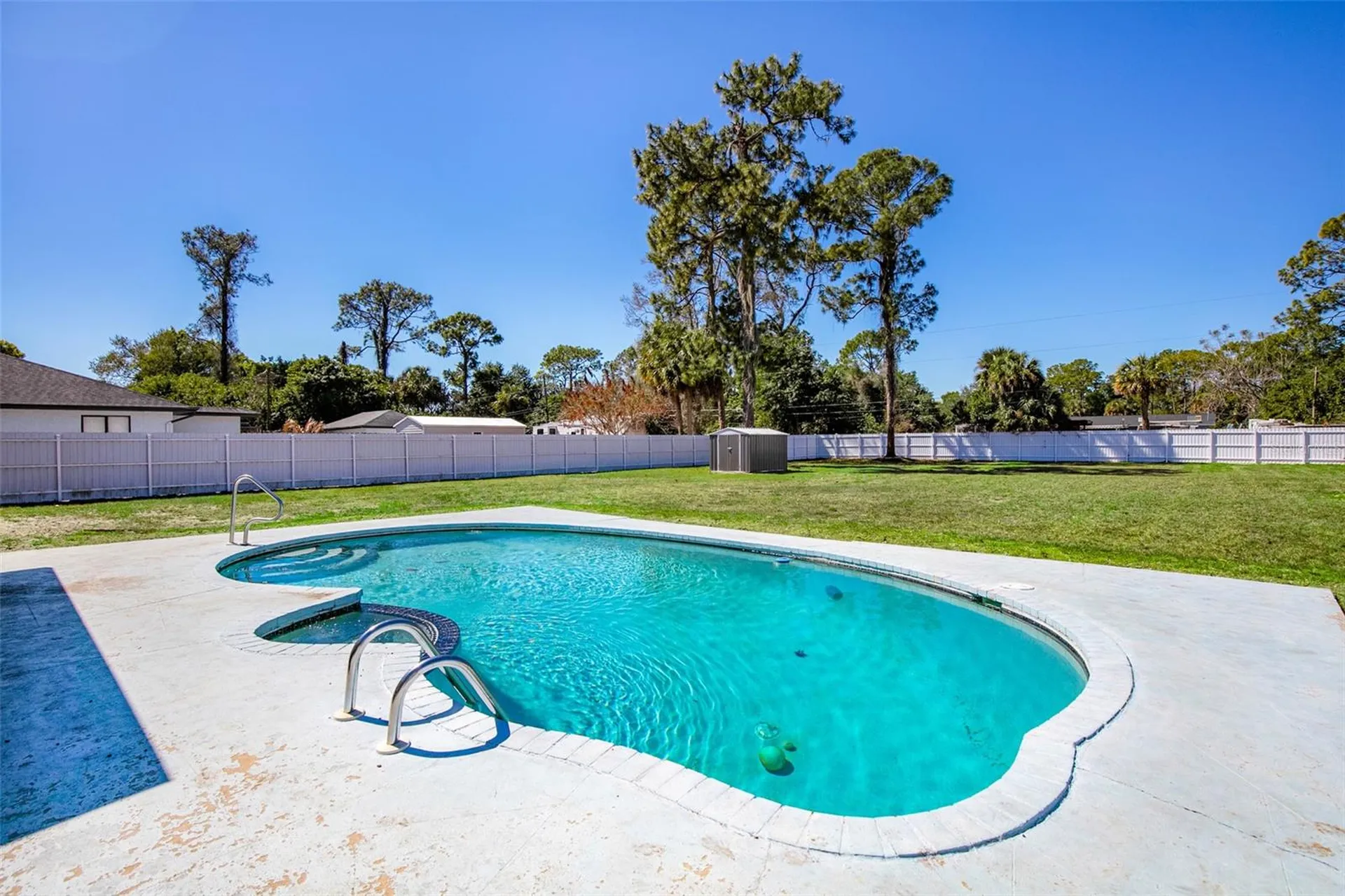 323 Greenwood Avenue Lehigh Acres FL 33936