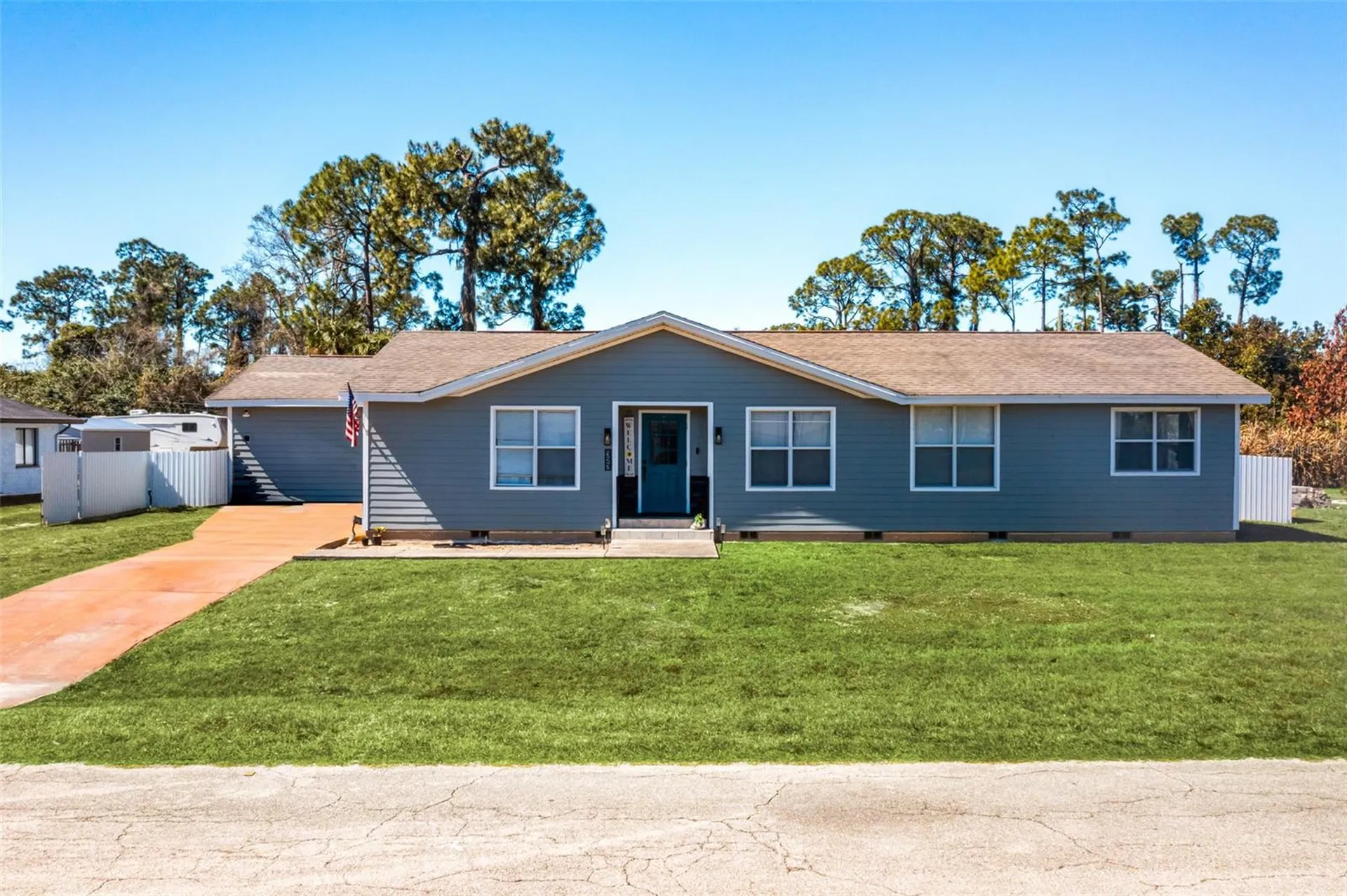 323 Greenwood Avenue Lehigh Acres FL 33936