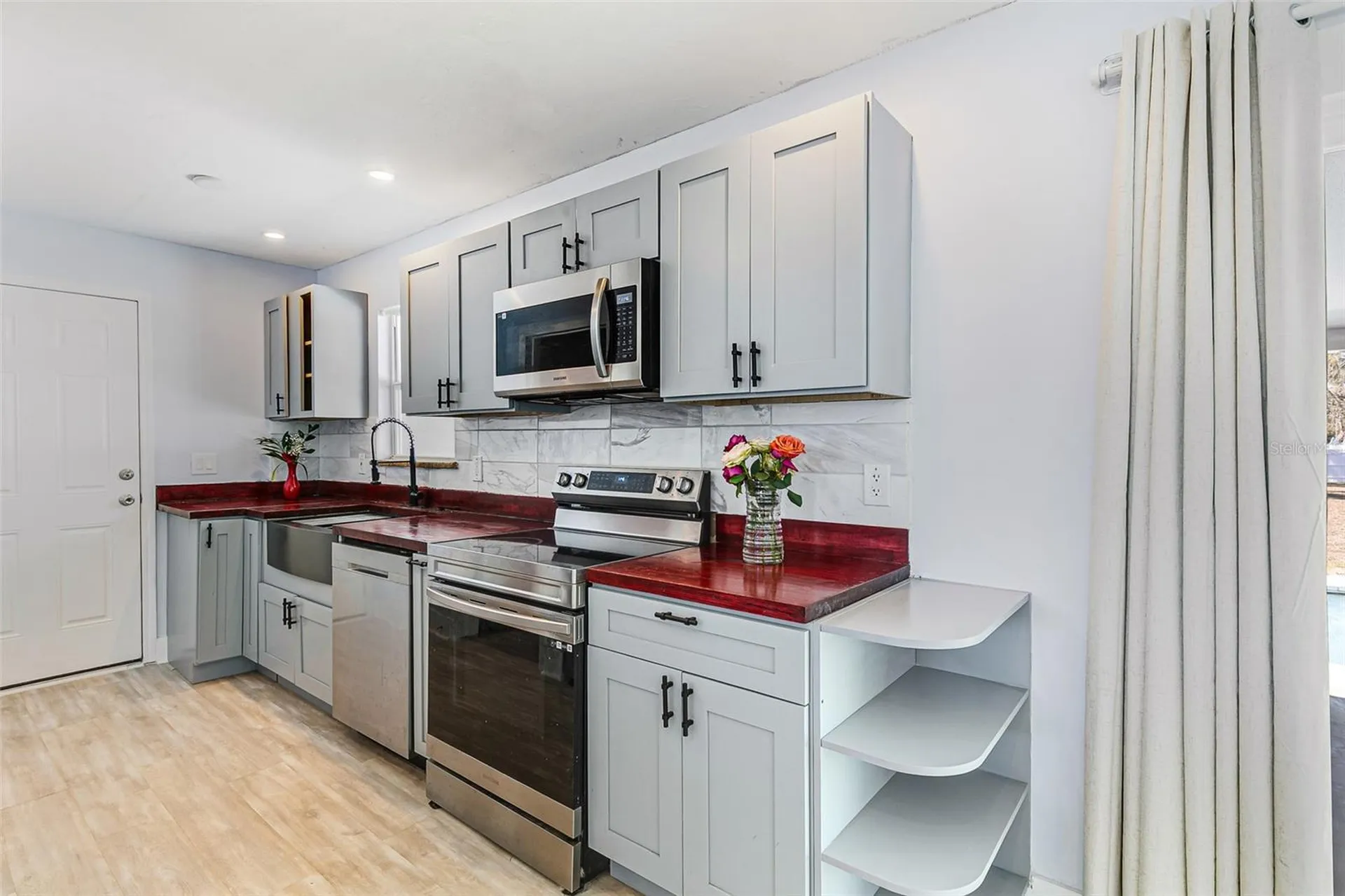 323 Greenwood Avenue Lehigh Acres FL 33936