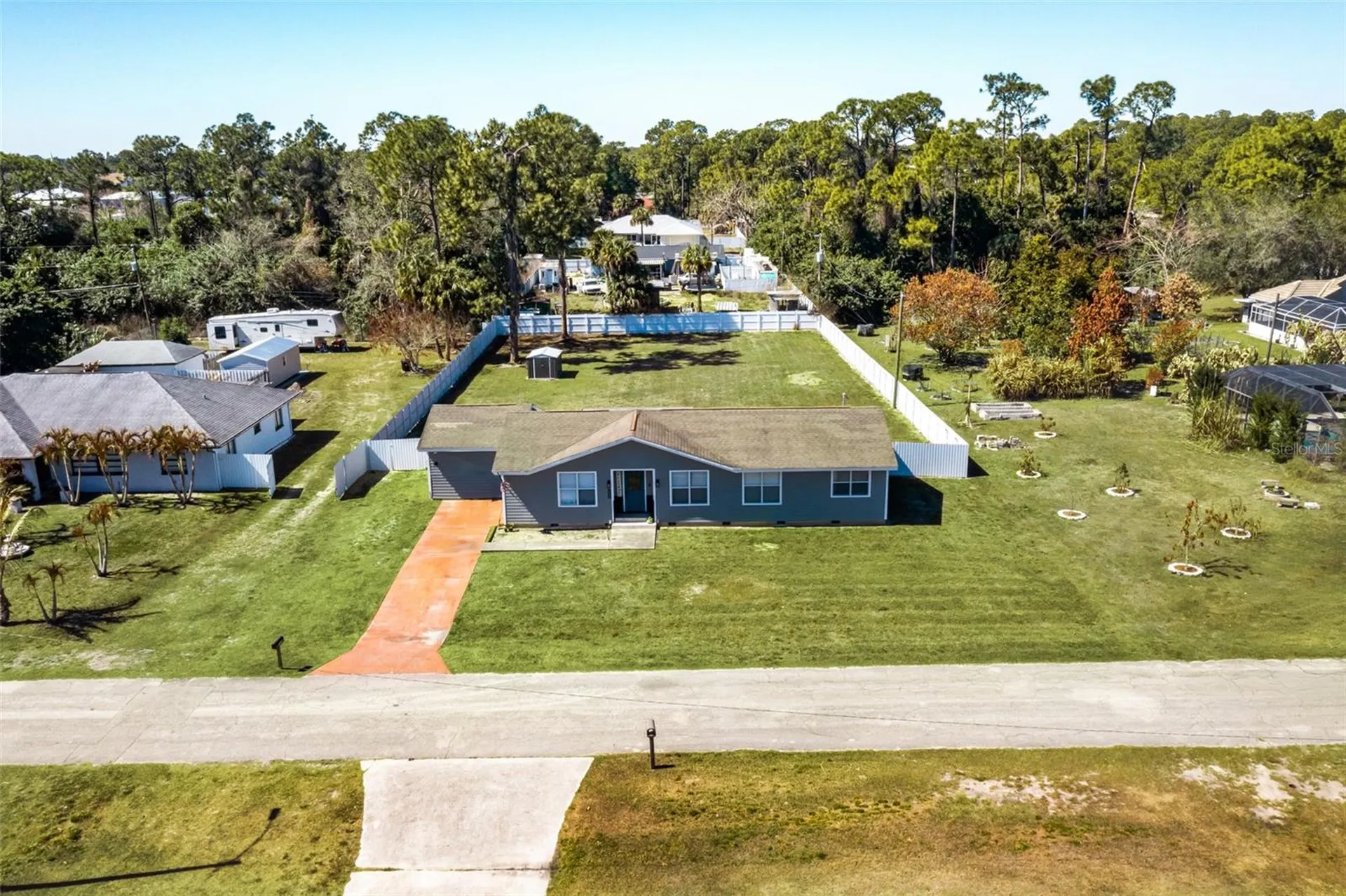 323 Greenwood Avenue Lehigh Acres FL 33936