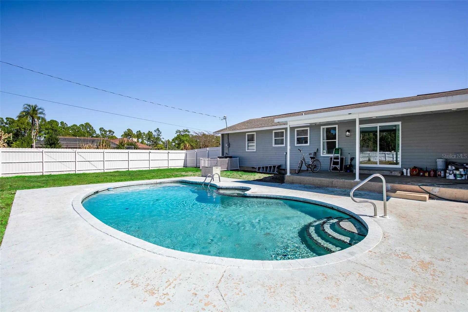 323 Greenwood Avenue Lehigh Acres FL 33936