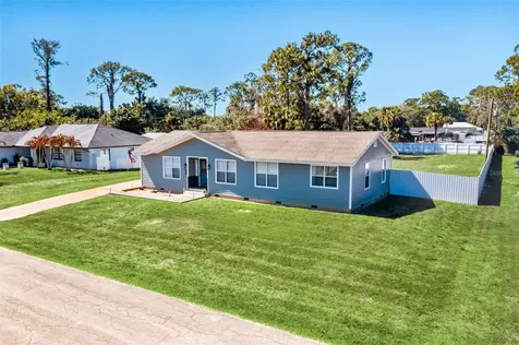 323 Greenwood Avenue Lehigh Acres FL 33936
