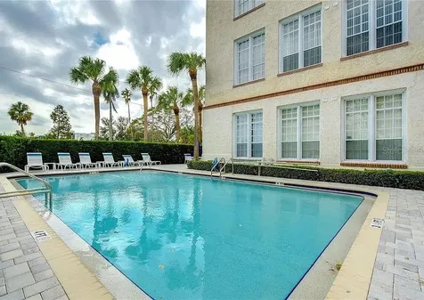 701 Mirror Lake Drive N St Petersburg FL 33701