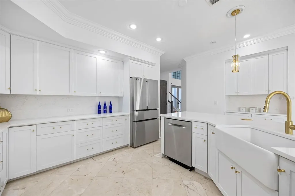 6024 Kipps Colony Drive E Gulfport FL 33707