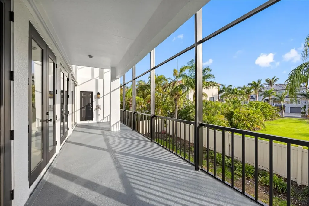 6024 Kipps Colony Drive E Gulfport FL 33707