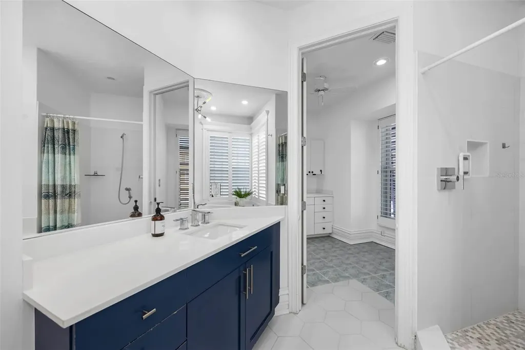 6024 Kipps Colony Drive E Gulfport FL 33707