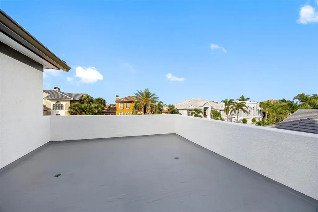 6024 Kipps Colony Drive E Gulfport FL 33707