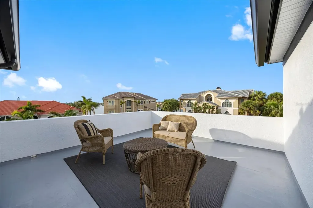 6024 Kipps Colony Drive E Gulfport FL 33707