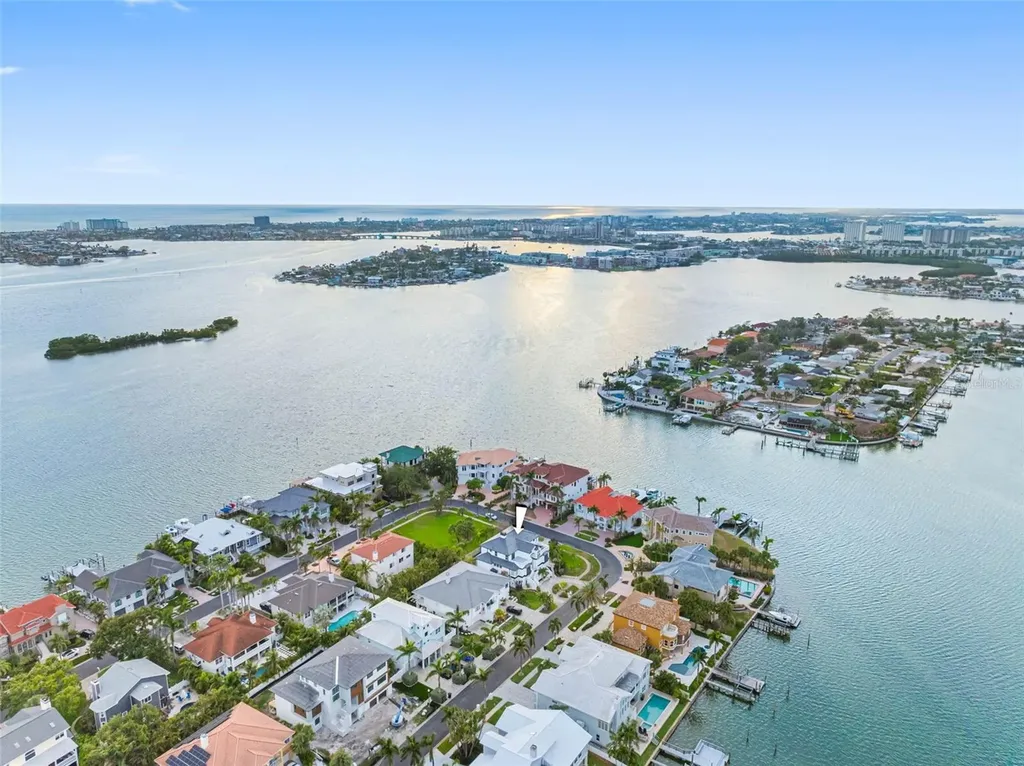 6024 Kipps Colony Drive E Gulfport FL 33707