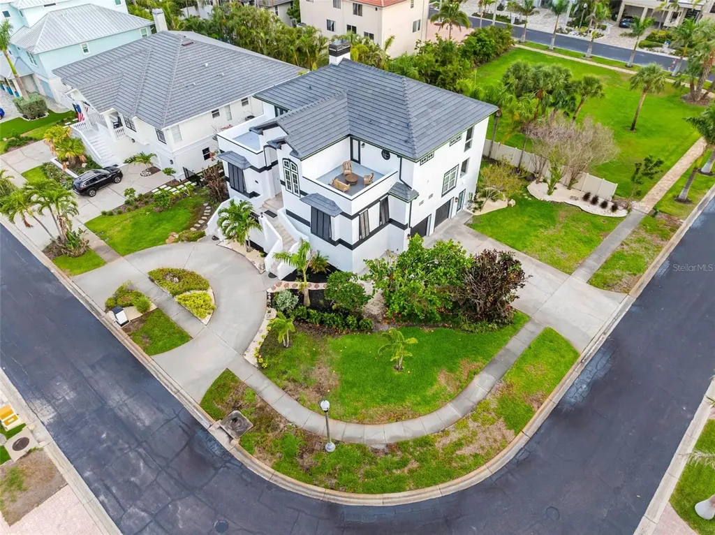 6024 Kipps Colony Drive E Gulfport FL 33707