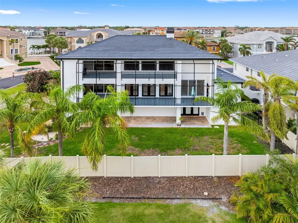 6024 Kipps Colony Drive E Gulfport FL 33707