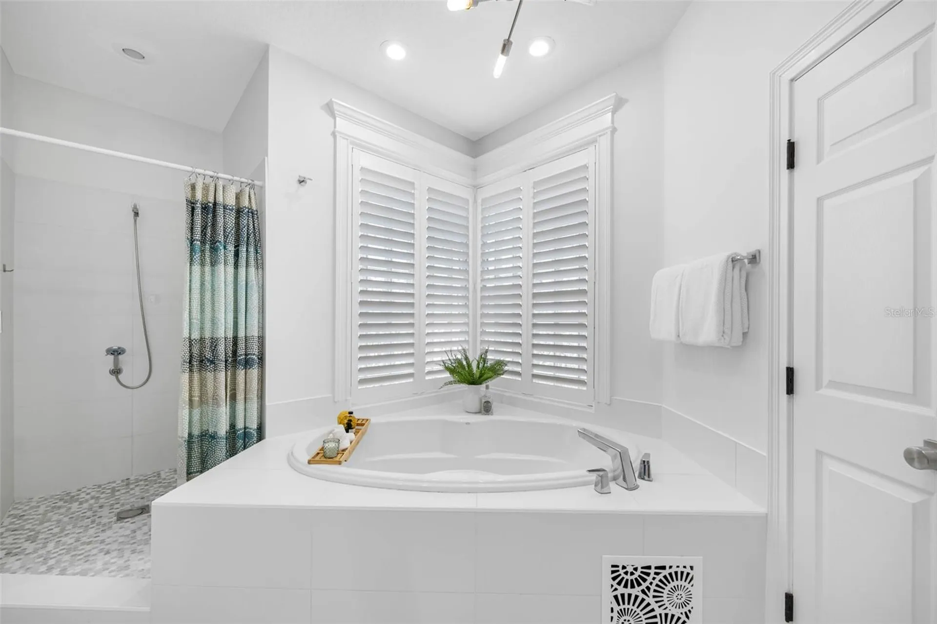 6024 Kipps Colony Drive E Gulfport FL 33707