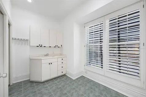 6024 Kipps Colony Drive E Gulfport FL 33707