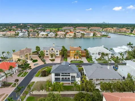 6024 Kipps Colony Drive E Gulfport FL 33707