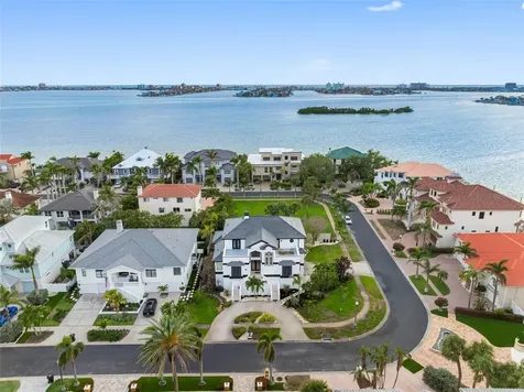 6024 Kipps Colony Drive E Gulfport FL 33707