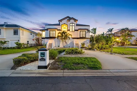 6024 Kipps Colony Drive E Gulfport FL 33707