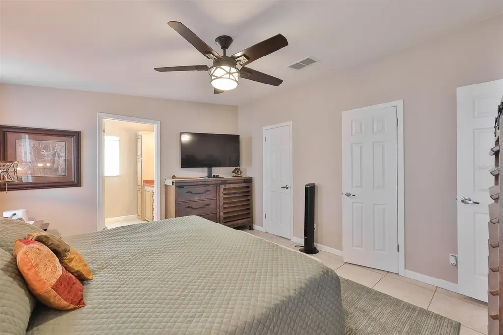 37041 Neukom Avenue Zephyrhills FL 33541