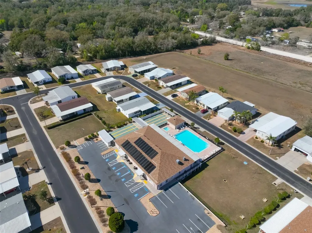 37041 Neukom Avenue Zephyrhills FL 33541