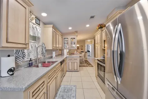 37041 Neukom Avenue Zephyrhills FL 33541