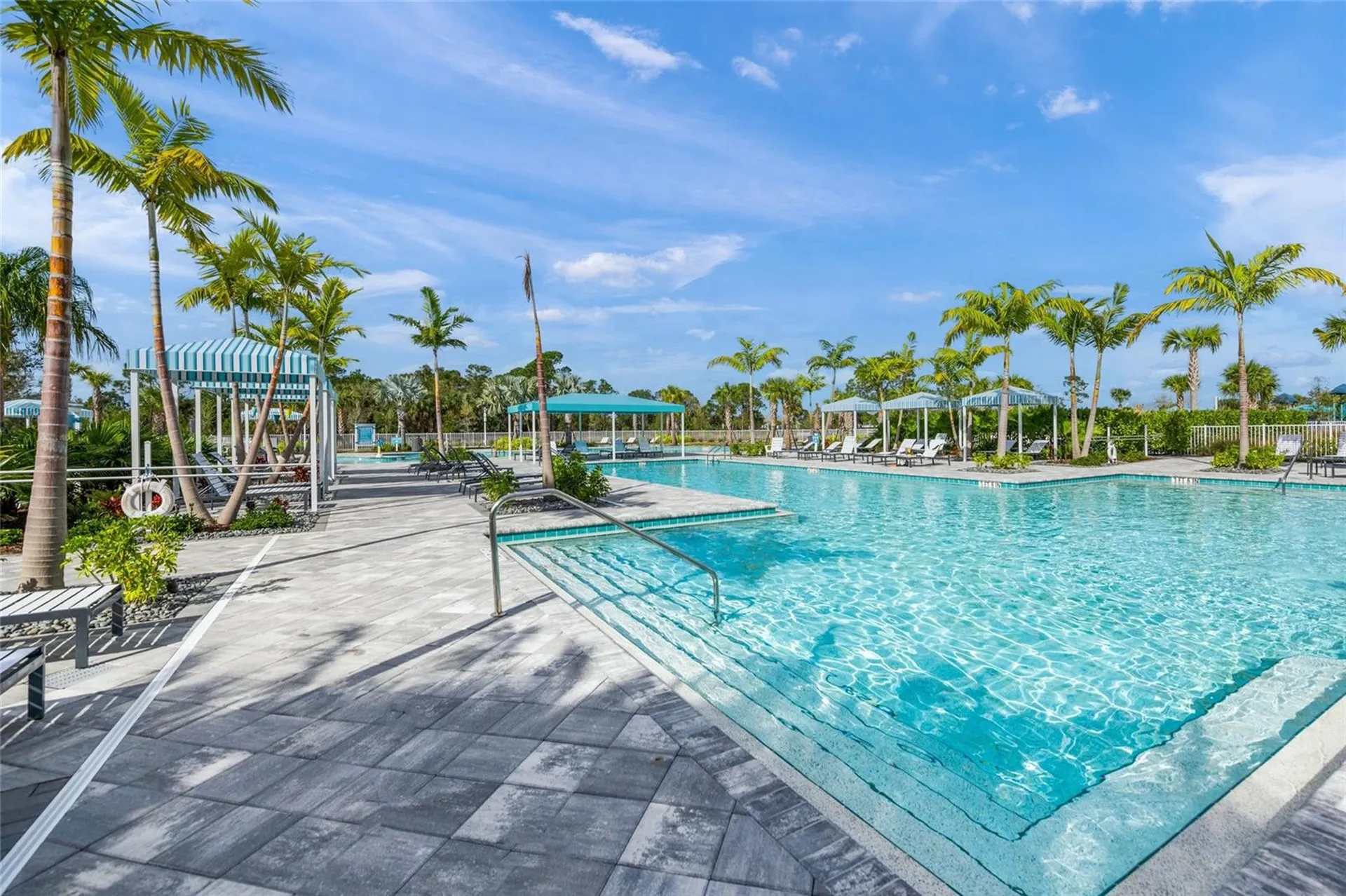 10345 Canaveral Circle Sarasota FL 34241