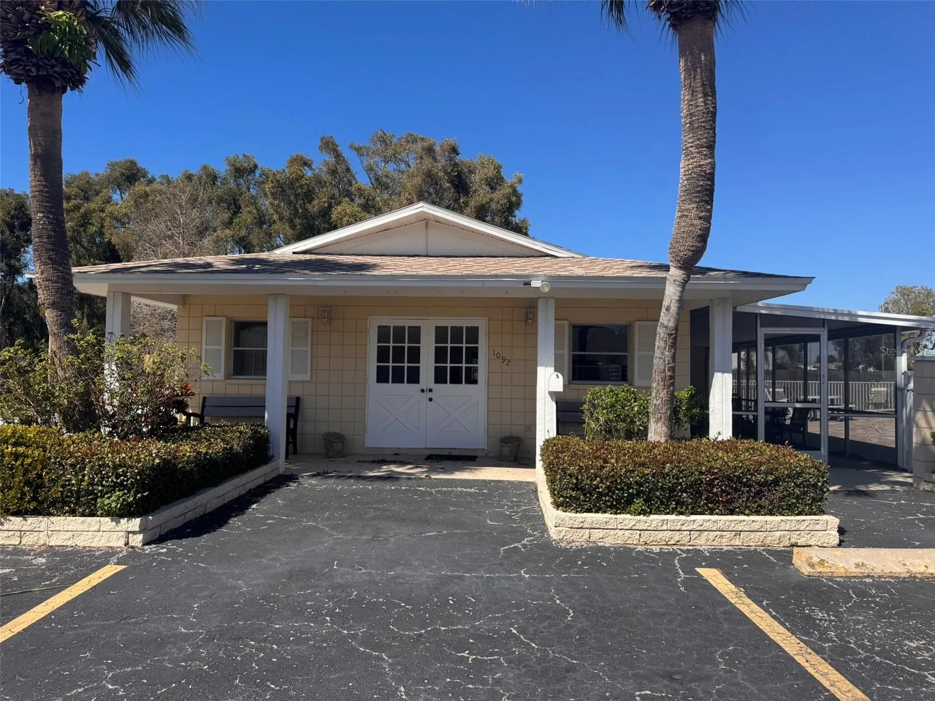 843 Cambridge Court Dunedin FL 34698