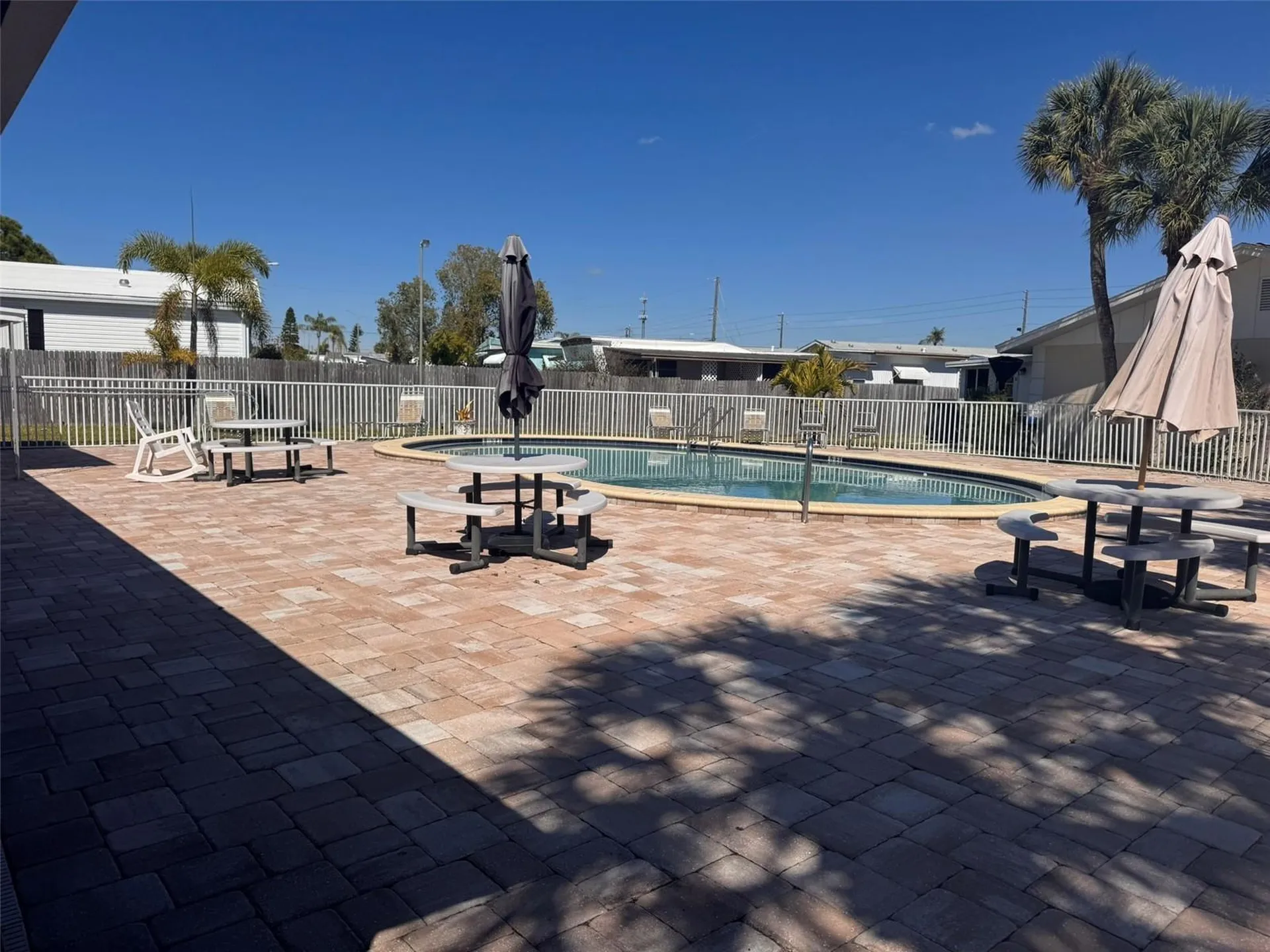 843 Cambridge Court Dunedin FL 34698